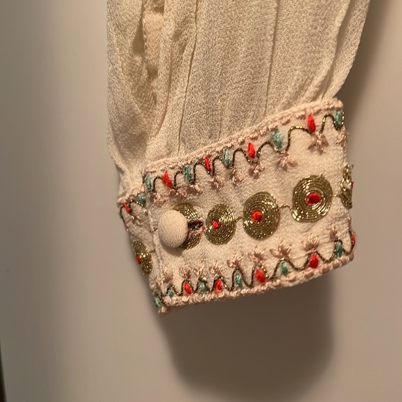 NWOT Topshop Cream Blouse - Picture 3 of 8